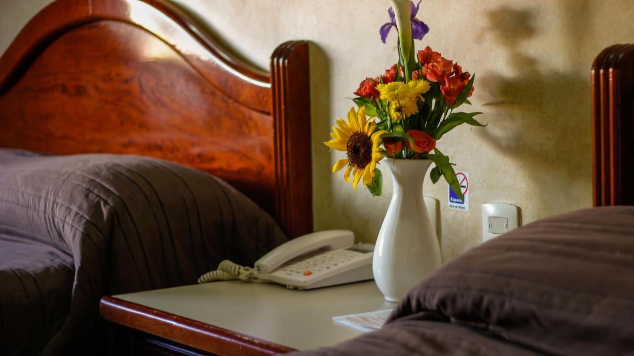 Hotel & Suites Marrod Chihuahua Extérieur photo
